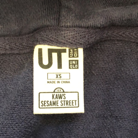 Uniqlo x Kaws Sesame Street hoodie - Picture 4 of 4